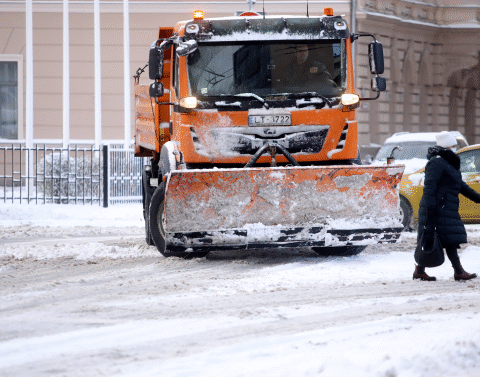 Рига подготовила 24 млн евро на борьбу со снегом, хотя снег пока не выпал