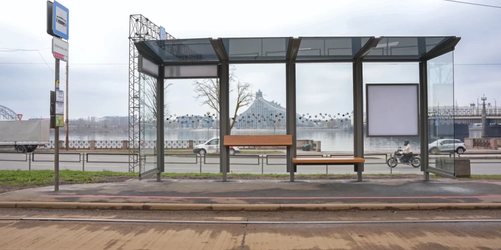 Рига установит 38 новых павильонов для автобусных остановок до января 2024 года