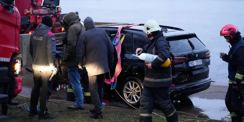 Рига вводит ограждения для повышения безопасности на опасных участках после инцидента в Даугаве
