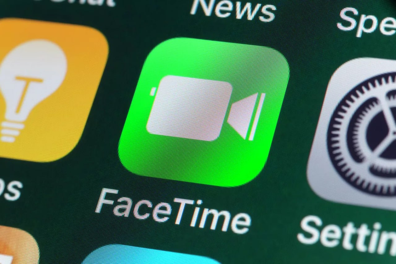 Роскомнадзор усиливает давление на цифровые сервисы, вводя ограничения для Facetime