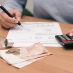 С 1 января 2026 года в Латвии вырастут счета за электроэнергию для домохозяйств