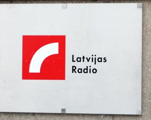 Сбор подписей в Латвии за восстановление FM-вещания на русском языке после 2026 года