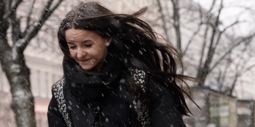 Сильный ветер и осадки ожидаются в Латвии в воскресенье