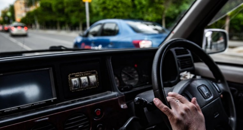 Суд запретил ввоз в Россию гибридных и праворульных автомобилей