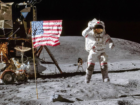 Трамп утвердил план по возвращению американцев на Луну к 2028 году