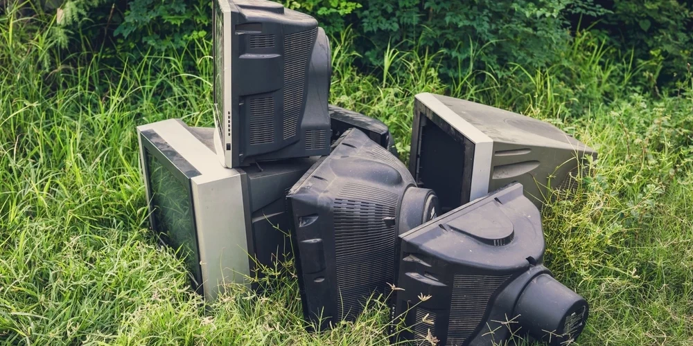 Уровень несанкционированных выбросов электроприборов в Латвии растет с 2021 года