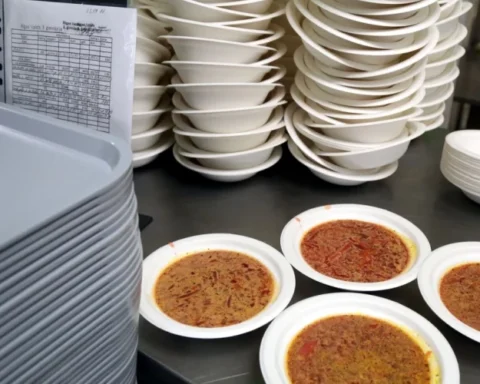 В Балвском крае сокращается число бесплатных обедов в школах из-за нехватки средств