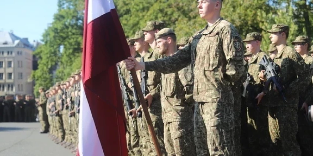 В Эстонии набор в армию осуществляется только для знающих госъязык: возможности Латвии
