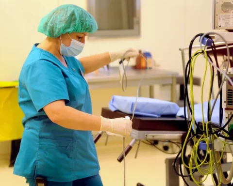 В Латвии обсуждают появление "супермедсестр": возможное решение проблемы нехватки медперсонала