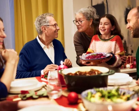 В Латвии озвучили бюджет на рождественский стол — сколько это в евро