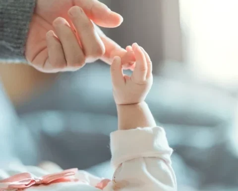 В Латвии за десять месяцев 2025 года зарегистрировано менее 10 000 новорожденных