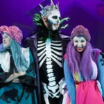 В Риге состоится спектакль о том, как три Бабы Яги спасают Новый год