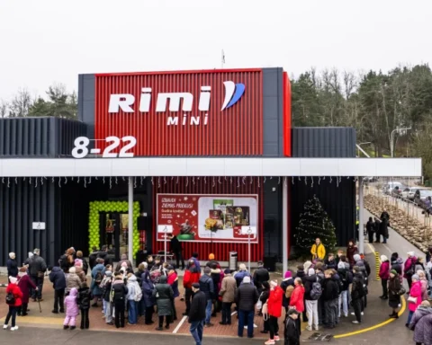 В Смилтене открылся новый магазин Rimi Laims с кассами самообслуживания