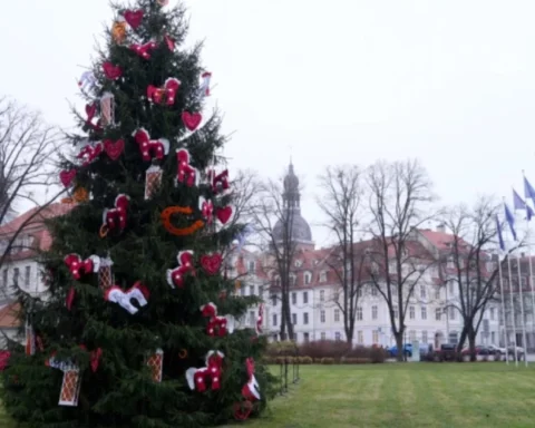 В среду в Риге облачная погода, местами возможен снег