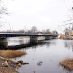 В субботу в Латвии ожидается облачная и дождливая погода, температура около +5 градусов