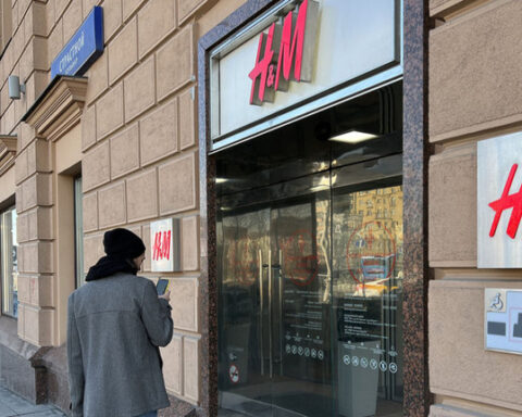 Fashion-ритейл в России ускоряет закрытие магазинов на фоне падения спроса