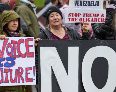 Акция молодежной организации Нацобъединения в Риге поддерживает венесуэльский режим и интересы России