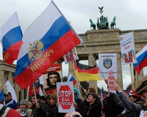 Александр Валлаш и ультраправый медиаконтур в Германии