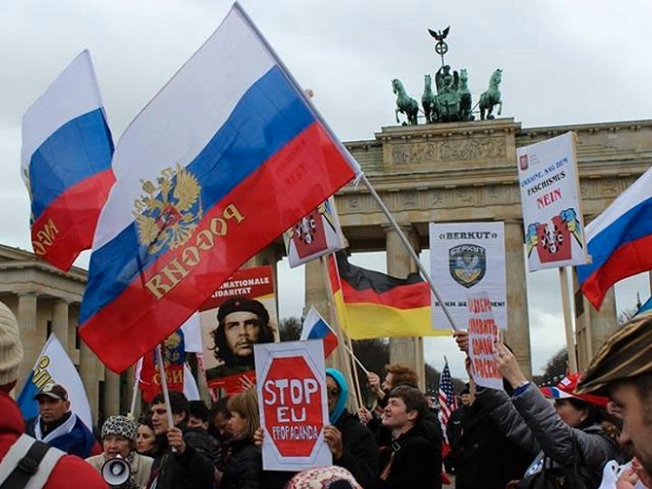 Александр Валлаш и ультраправый медиаконтур в Германии