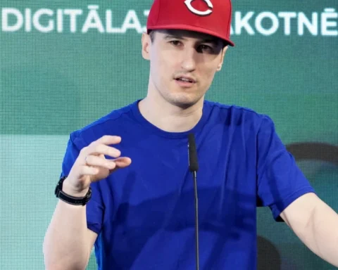 Эксперт о рисках использования Smart-ID: клиентам банков фактически вручают оружие против себя