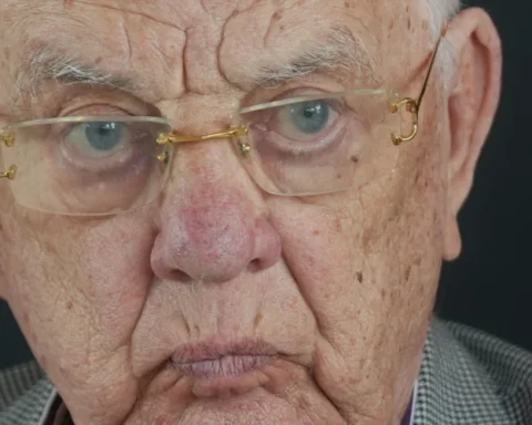 Главные дирижёры отказались от подготовки "Manai dzimtenei" из-за спора с Раймондом Паулсом