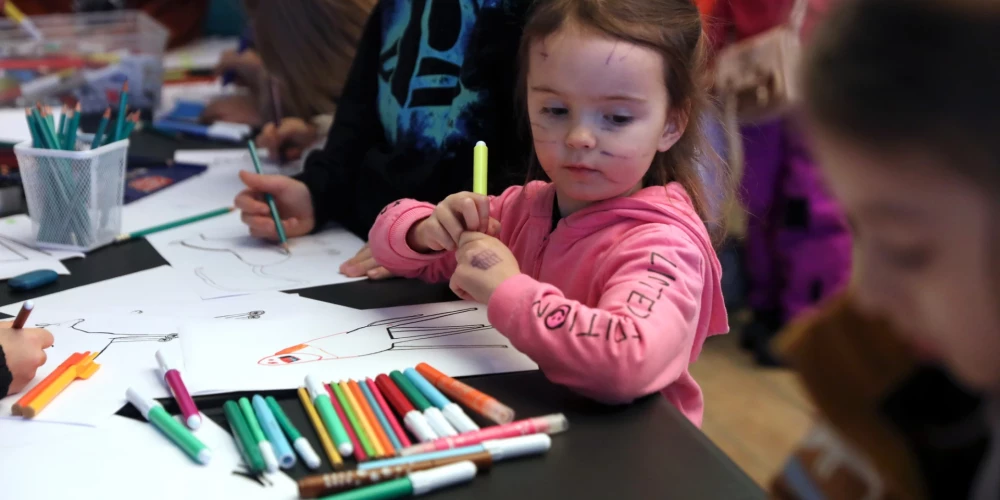 Грипп отступил, посещаемость детских садов и школ в Латвии увеличилась до 79%