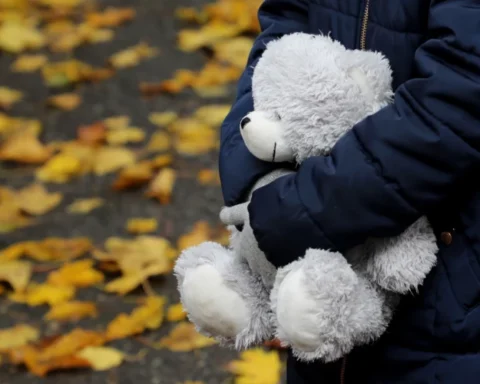 Количество жалоб на нарушение прав детей в Латвии увеличилось