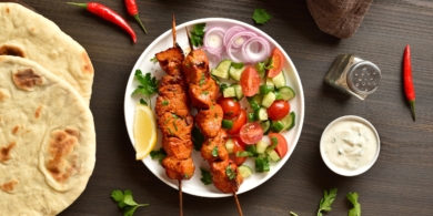 Курица тандури на шпажках, запечённая в духовке