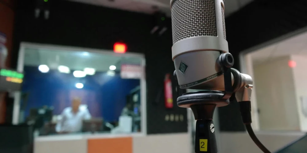 Латвийцы собрали 3200 подписей для восстановления вещания Latvijas Radio 4