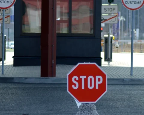 Латвия исключила Нигерию из списка стран с миграционными рисками, усилила проверки таджиков