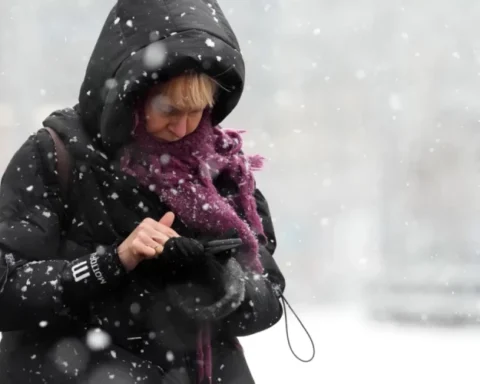 Латвию ожидает суровая зима: гололед, метель и экстремальные морозы