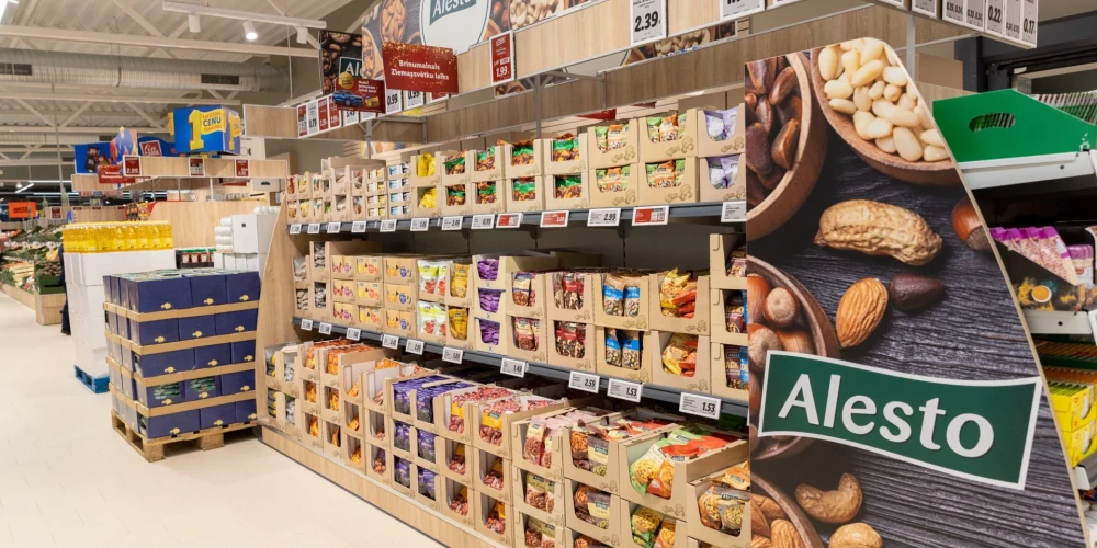 «Lidl» уменьшает цены на снеки на фоне роста общего уровня цен в Латвии