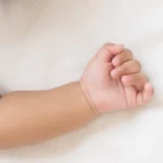 Матери, бросившей новорожденную в Кенгарагсе, грозит пожизненное заключение