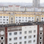 Министр климата и энергетики Латвии говорит о солнечных панелях на крышах многоэтажек