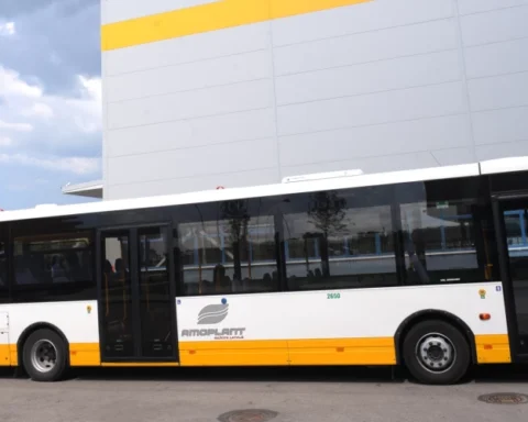 Минсообщения Латвии запрашивает 9,2 млн евро на автобусные перевозки в регионах