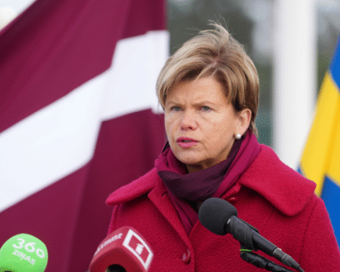 Ответственность за Латвию лежит на её народе, считает министр Браже