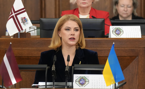 Премьер-министр Эвика Силиня отправляется в зарубежные командировки на следующую неделю