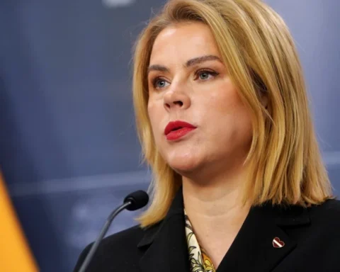 Премьер-министр Латвии отправляется на Олимпиаду с делегацией почетных гостей и консультантов