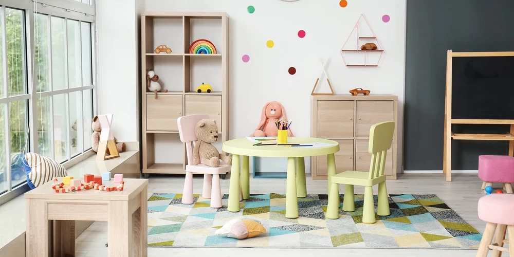 Проверка зарплат работников детсадов в Латвии выявила шокирующие результаты