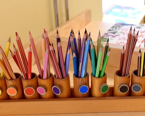 Рига запускает бесплатные места в трех частных детских садах для семей с дошкольниками