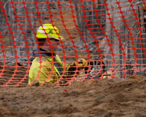 Рижская дума займёт 15,3 миллиона евро на строительство школы в Межапарке