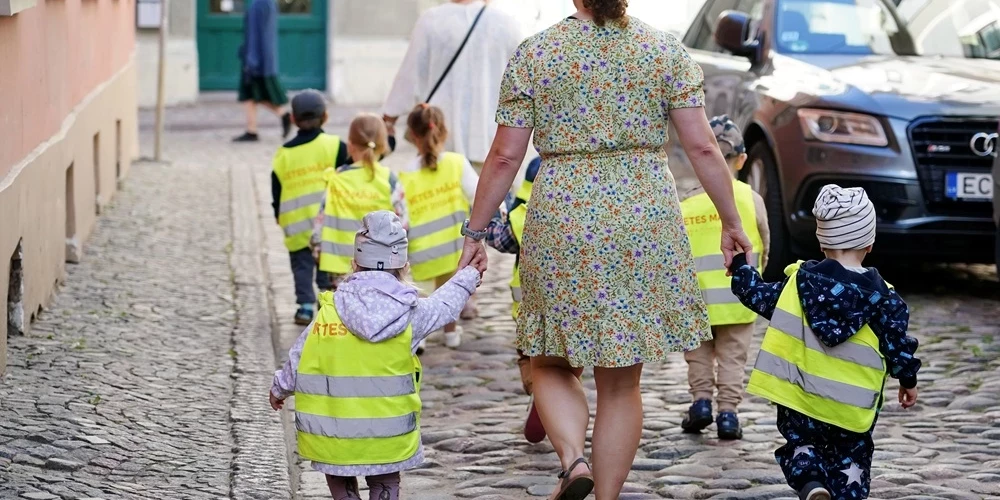 Рижские власти объявили о начале программы поддержки для родителей по вопросам ухода за детьми