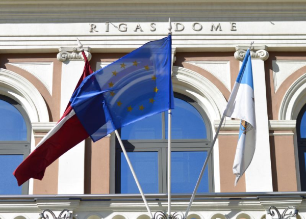 Рижское самоуправление планирует включить страховые взносы в аренду жилья