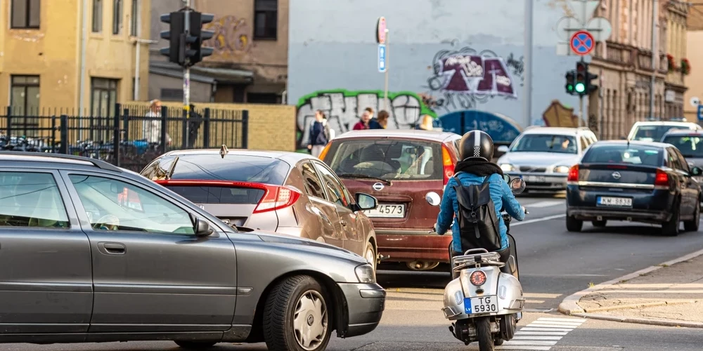 С 2026 года вводятся новые правила дорожного движения для электровелосипедов в Латвии