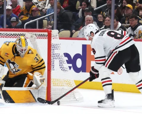 Шилов выступает за "Питтсбург Пингвинз", одержав пять побед подряд в НХЛ