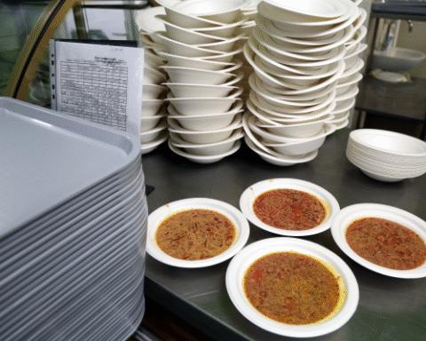 Школы и строительство: 530 жалоб на закупки в Латвии в 2022 году