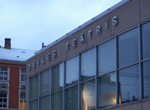 Шлесерс настаивает на запрете спектакля «Указ №2» театра «Дайлес» из-за политической агитации