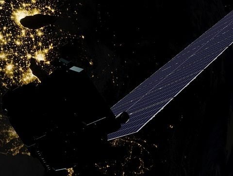 SpaceX предоставляет бесплатный доступ к Starlink в Иране amid интернет-блокадой из-за протестов