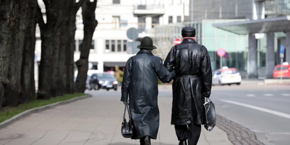 Средняя пенсия в Латвии по-прежнему не соответствует базовым расходам