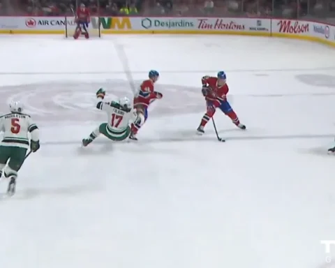 Судья НХЛ извинился перед игроком за ошибочное удаление в матче Канадиенс и Уайлд